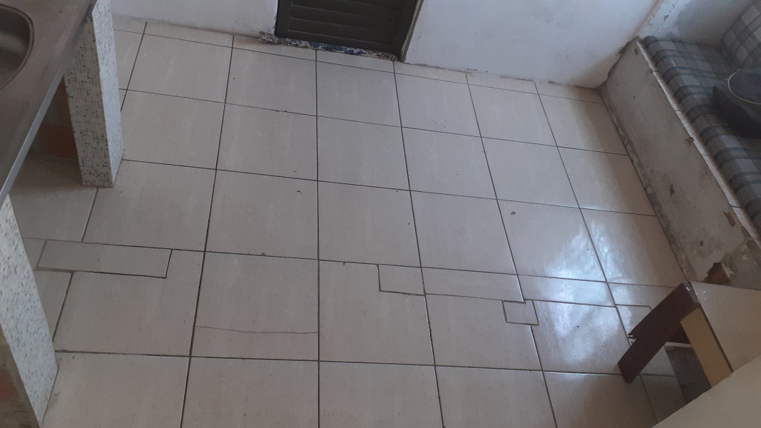 Imagem 2 da galeria do anúncio: Kitenete Novinho na Av Brasil Passarela 11