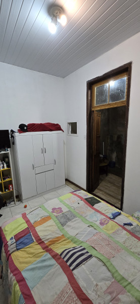 Imagem 7 da galeria do anúncio: Quarto espacoso em rua super tranquila em Laranjeiras