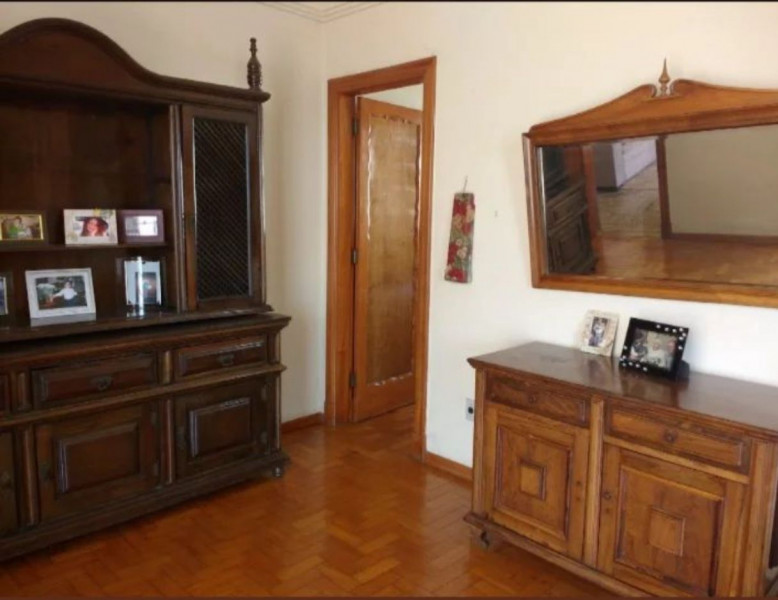 Imagem 2 da galeria do anúncio: Alugo quarto individual feminino no Santa Tereza