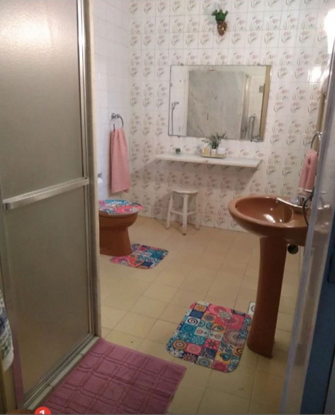 Imagem 3 da galeria do anúncio: Alugo quarto individual feminino no Santa Tereza