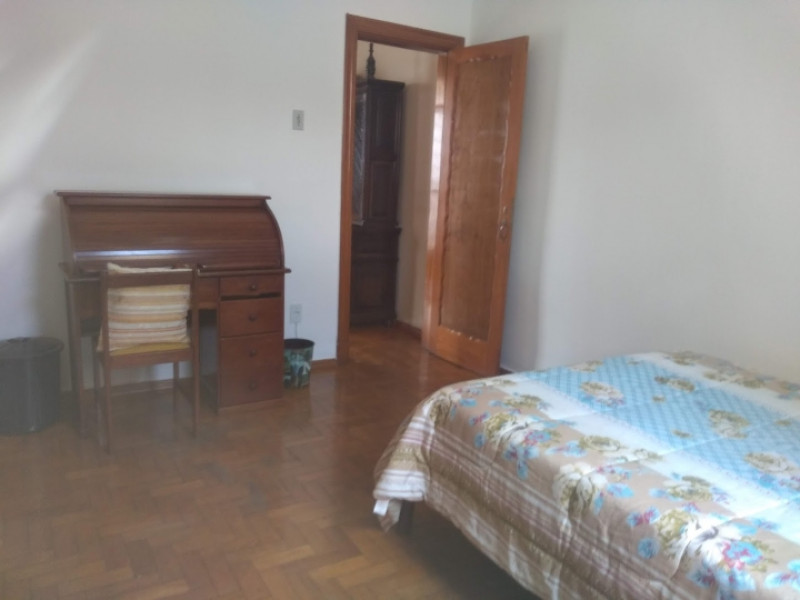 Imagem 5 da galeria do anúncio: Alugo quarto individual feminino no Santa Tereza