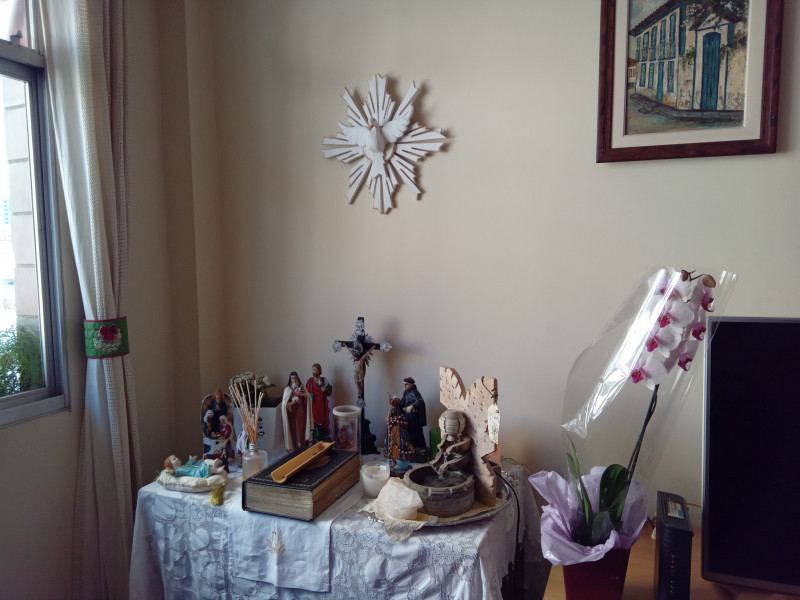 Imagem 8 da galeria do anúncio: Alugo quarto para moça, com tudo incluso.