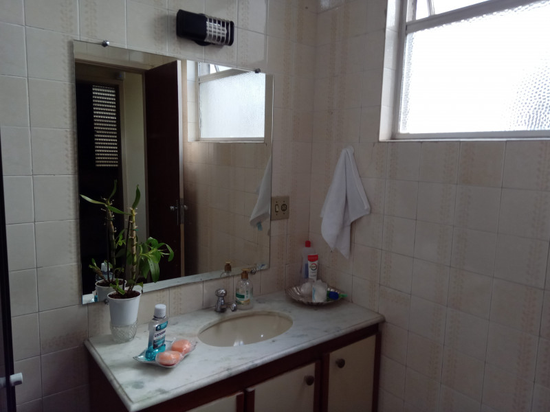 Imagem 5 da galeria do anúncio: Alugo quarto para moça, com tudo incluso.