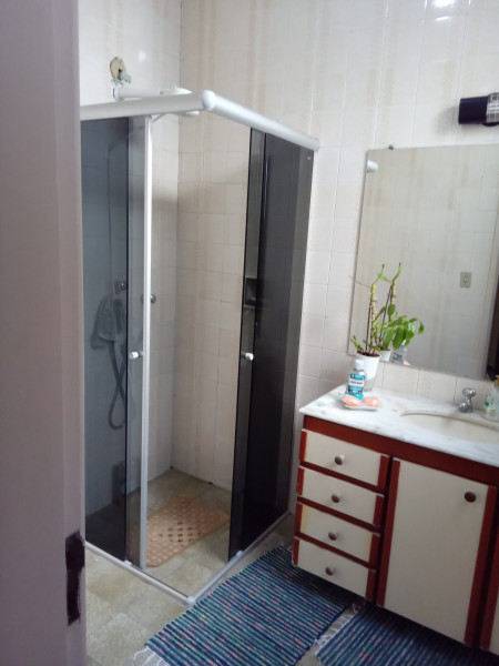 Imagem 6 da galeria do anúncio: Alugo quarto para moça, com tudo incluso.