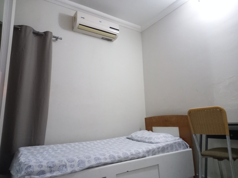 Imagem 1 da galeria do anúncio: Aluguel de quarto em apartamento na Várzea
