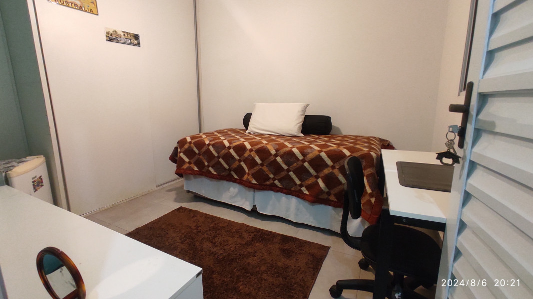 Imagem 13 da galeria do anúncio: QUARTO C/ BANHEIRO PRIVATIVO VILA CRUZ  (CHÁC.STO.ANTONIO)