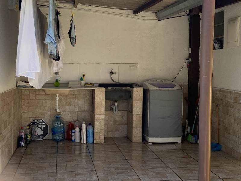 Imagem 6 da galeria do anúncio: Alugo Suite e Quarto Simples no P. Industrial em SJ Campos