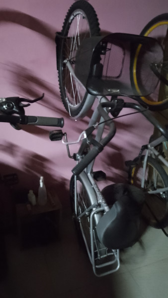 Imagem 2 da galeria do anúncio: Petit Maison. Suíte com garagem