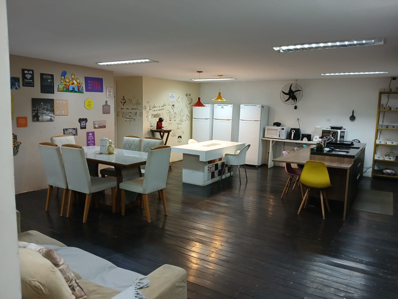 Imagem 9 da galeria do anúncio: Quarto Individual Mobiliado - Rua Óscar Freire, 1928