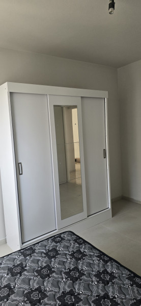 Imagem 8 da galeria do anúncio: Alugo quarto super espaçoso prédio residencial