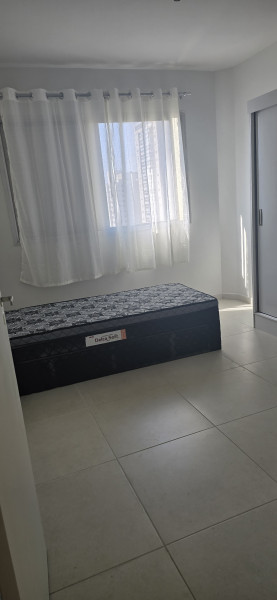 Imagem 9 da galeria do anúncio: Alugo quarto super espaçoso prédio residencial