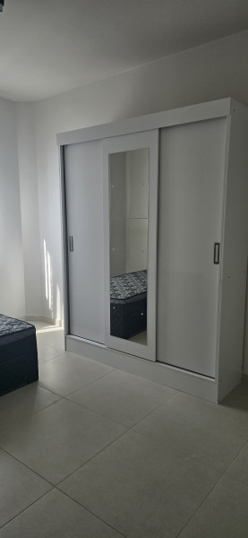 Imagem 10 da galeria do anúncio: Alugo quarto super espaçoso prédio residencial