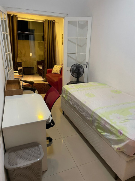 Imagem 3 da galeria do anúncio: Quarto com 3 ambientes. Magnífico! Melhor região da Casa Ver