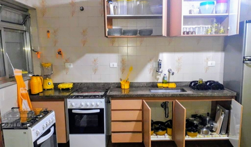 Imagem 6 da galeria do anúncio: Aluga-se quarto *mulher. Ótima localização!