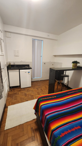 Imagem 1 da galeria do anúncio: Kitnet mobiliado Cambuci /Aclimacão