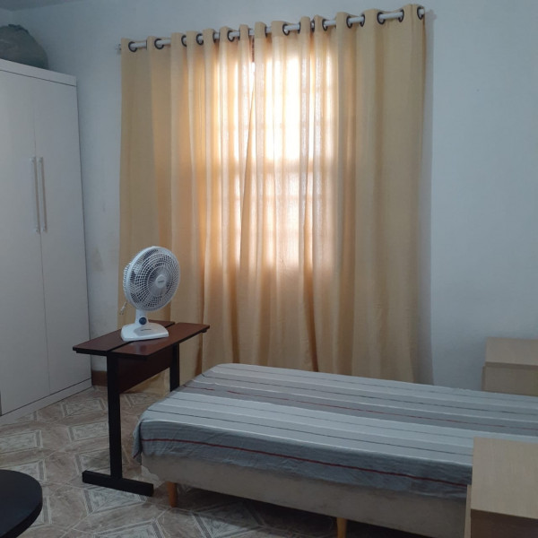 Imagem 2 da galeria do anúncio: Alugo 1 quarto