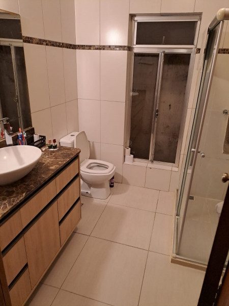 Imagem 15 da galeria do anúncio: Alugo quarto-Bonfim/ Alquiler de habitación/ Renting a room