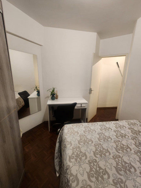 Imagem 4 da galeria do anúncio: Quarto Silencioso em Bairro Nobre