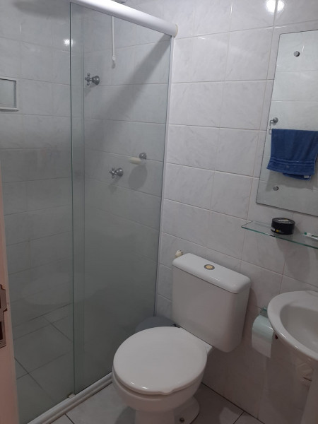 Imagem 5 da galeria do anúncio: Alugo quarto para moça