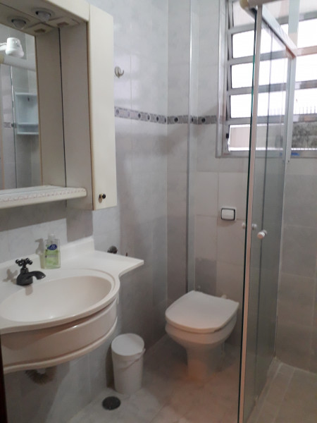 Imagem 3 da galeria do anúncio: Quarto para moça