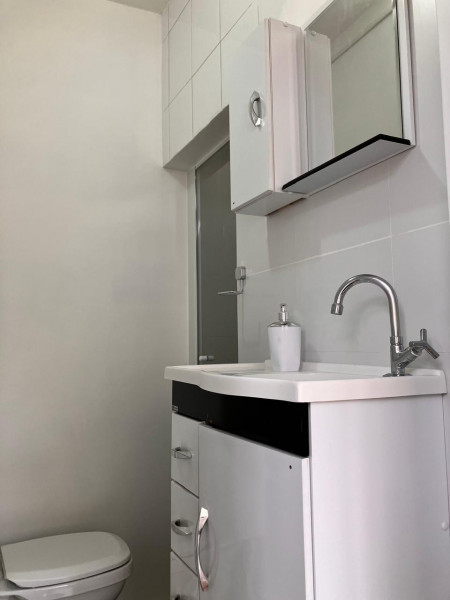 Imagem 5 da galeria do anúncio: Alugo quarto individual em apartamento  no centro