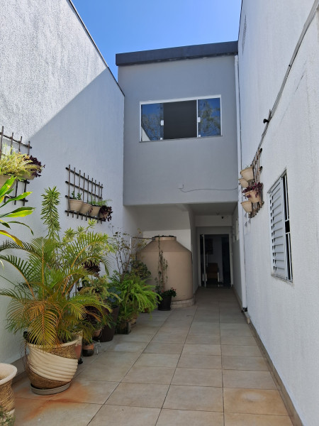 Imagem 2 da galeria do anúncio: República Espaço Jovem - FEMININA