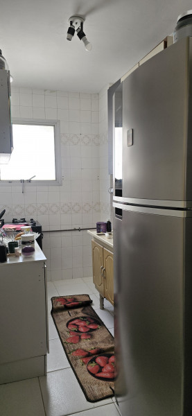 Imagem 2 da galeria do anúncio: Alugo quarto super espaçoso prédio residencial