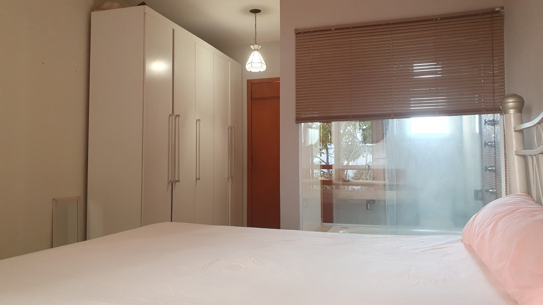 Imagem 3 da galeria do anúncio: suite independente com varanda.