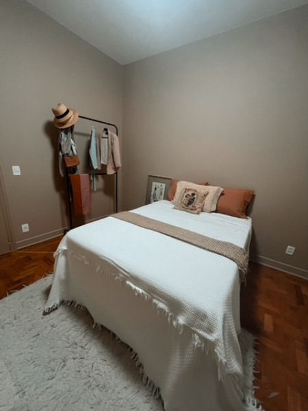 Imagem 1 da galeria do anúncio: Quarto Amplo - Ap. Vintage