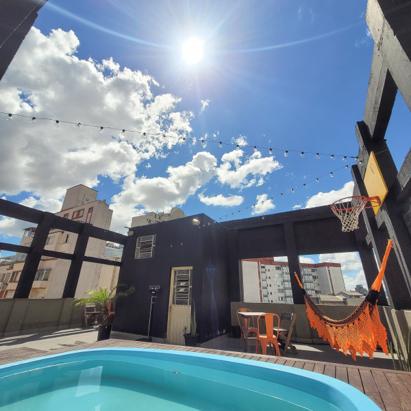 Imagem 15 da galeria do anúncio: QUARTO EM CASA COM PISCINA PRÓXIMO DA UFRGS CENTRO