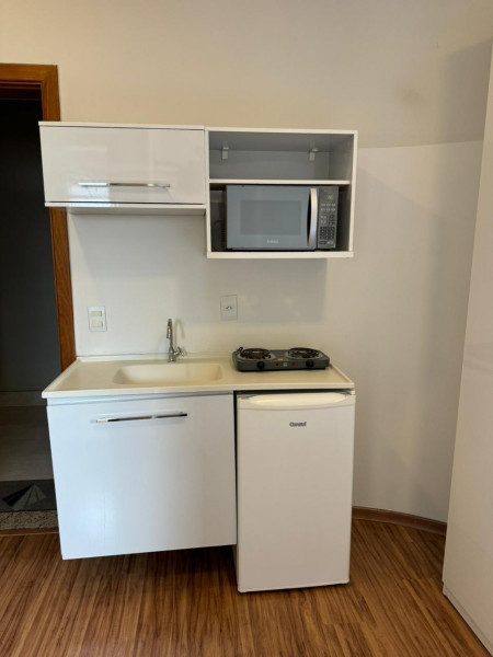 Imagem 9 da galeria do anúncio: KITNET INDIVIDUAL - VILA MARIANA - 200m do METRÔ ANA ROSA