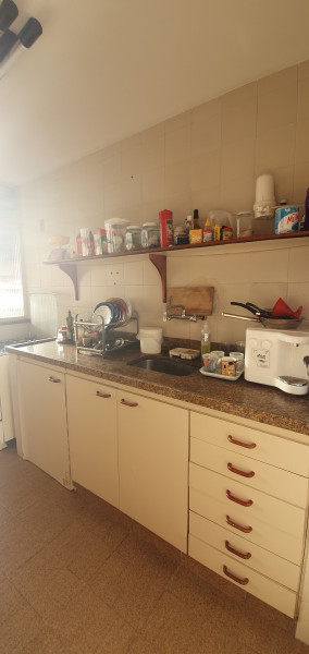 Imagem 17 da galeria do anúncio: Quarto amplo e charmoso c/ varanda na Tijuca, perto do metrô