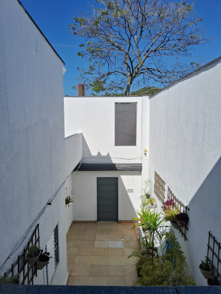 Imagem 2 da galeria do anúncio: República Espaço Jovem - FEMININA