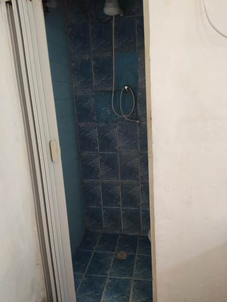 Imagem 5 da galeria do anúncio: Kit net bem localizada com sacada fácil acesso metro e CPTM