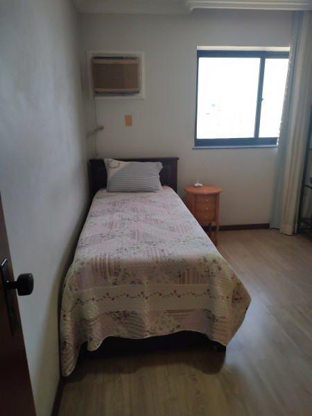 Imagem 4 da galeria do anúncio: Quarto de solteiro.