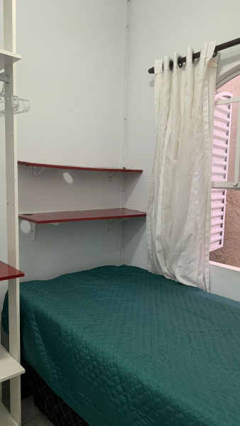 Imagem 1 da galeria do anúncio: Pequena suíte a 800m do metrô Vila Madalena