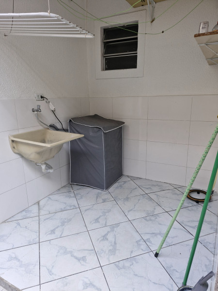 Imagem 6 da galeria do anúncio: kitnet, Casa toda mobiliada