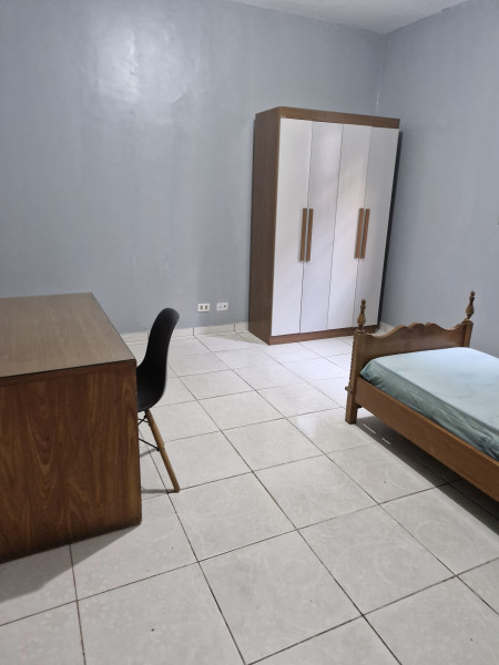 Imagem 3 da galeria do anúncio: kitnet, Casa toda mobiliada