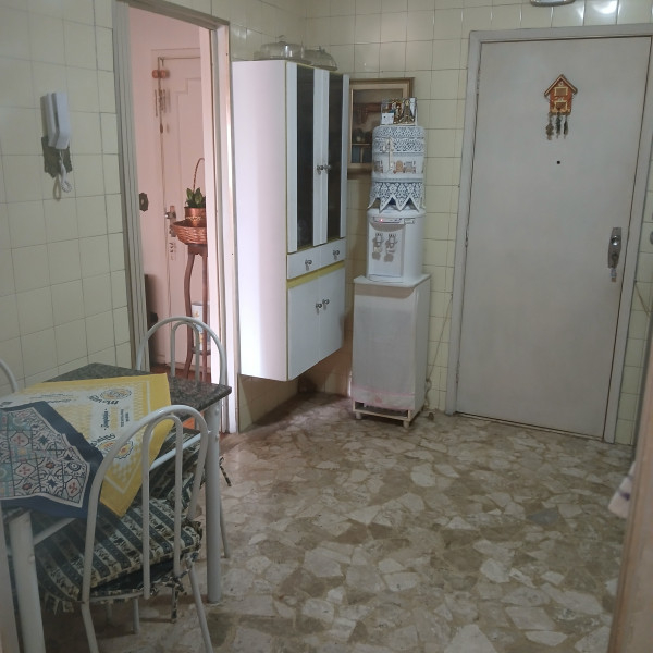 Imagem 7 da galeria do anúncio: Quarto inteiro, mobiliado, em belo ap. no Jardim Paulista!