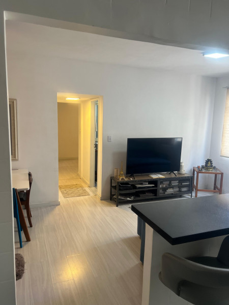 Imagem 16 da galeria do anúncio: R Oscar Freire / Metro  - Quarto em lindo apartamento