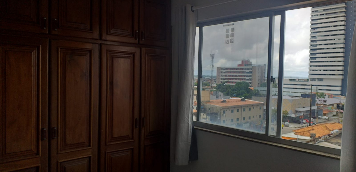 Imagem 1 da galeria do anúncio: Quarto mobiliado em apartamento próximo à P. Batista Campos