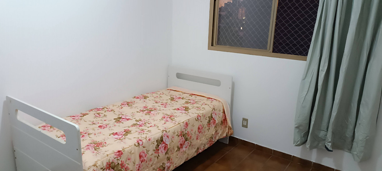 Imagem 3 da galeria do anúncio: Quarto mobiliado para mulheres
