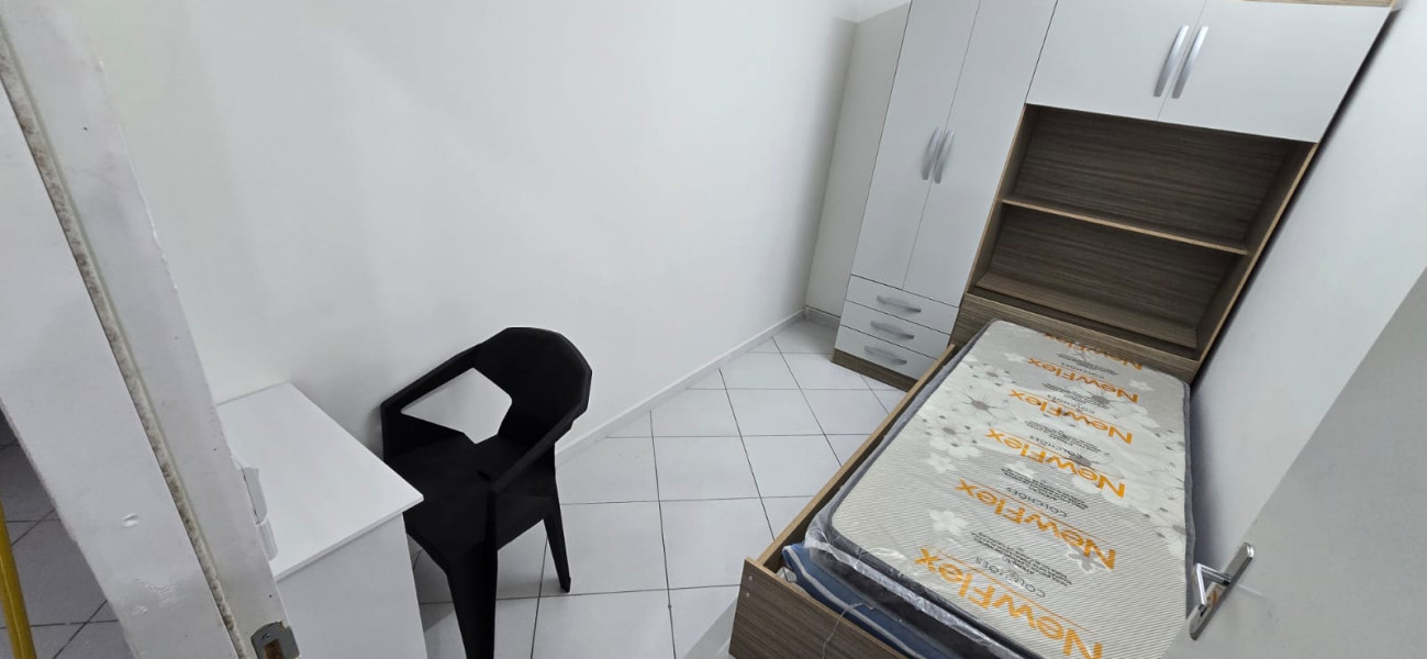 Imagem 2 da galeria do anúncio: Quarto a 1 minuto do metro saúde