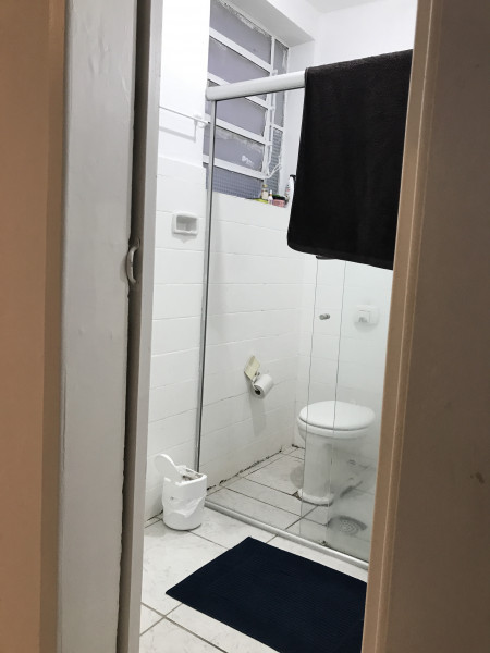 Imagem 2 da galeria do anúncio: PRÓXIMO A UFRGS/ QUARTO PARA ALUGAR CIDADE BAIXA