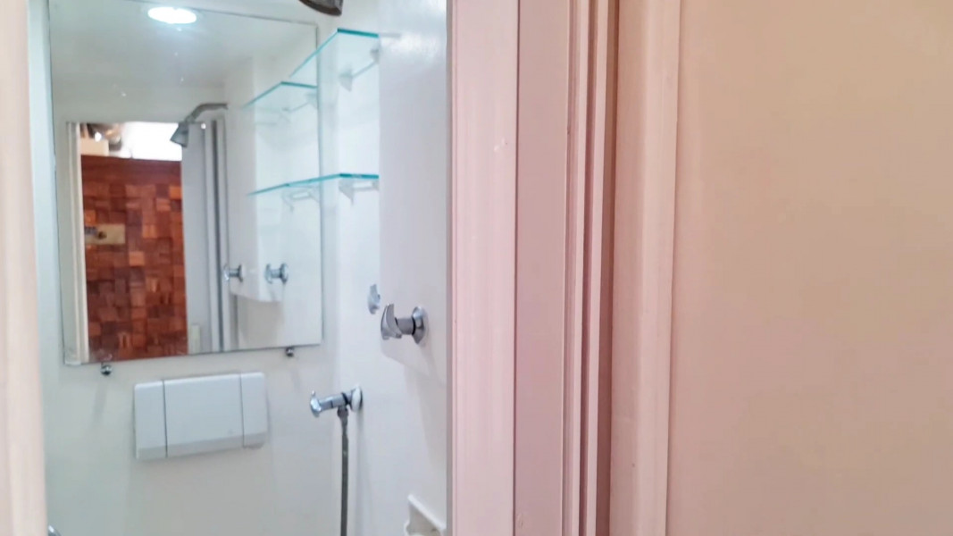 Imagem 14 da galeria do anúncio: QUARTO 04