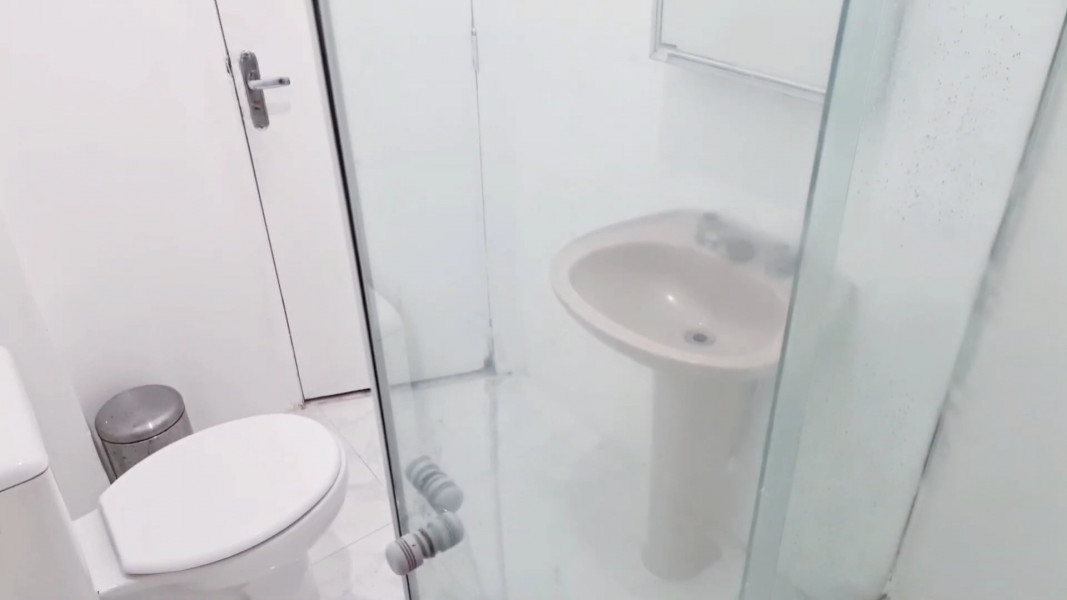 Imagem 12 da galeria do anúncio: QUARTO 04