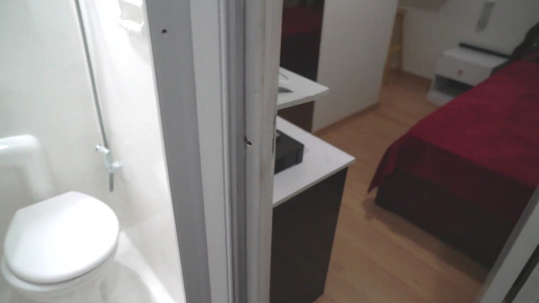 Imagem 2 da galeria do anúncio: QUARTO 04