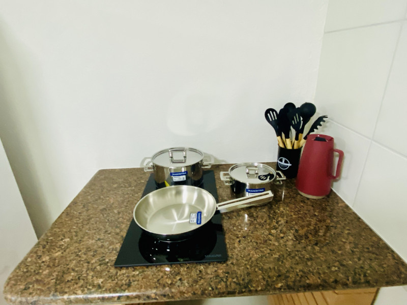 Imagem 14 da galeria do anúncio: Aluga 01 quarto p/ moça c/ contas inclusas