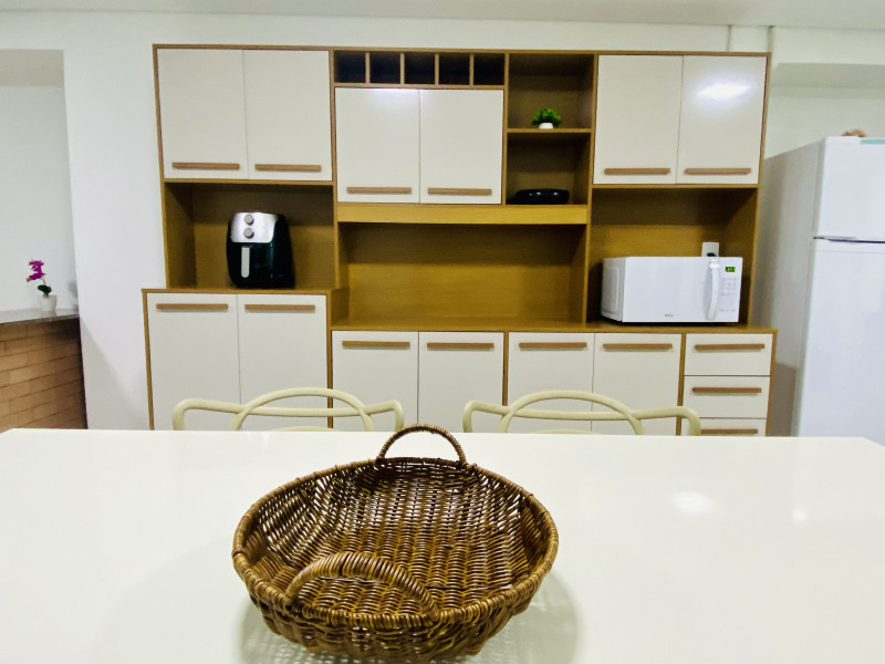 Imagem 13 da galeria do anúncio: Aluga 01 quarto p/ moça c/ contas inclusas