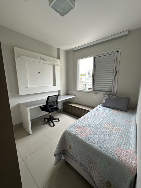 Imagem 3 da galeria do anúncio: Quarto mobiliado em apartamento no buritis